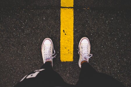 Adventure converse white