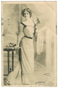 ALBRIGHT SIP. 136 3. Photo Reutlinger