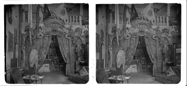 Alcova d ' estil barroc a l ' interior del museu Oleguer Junyent