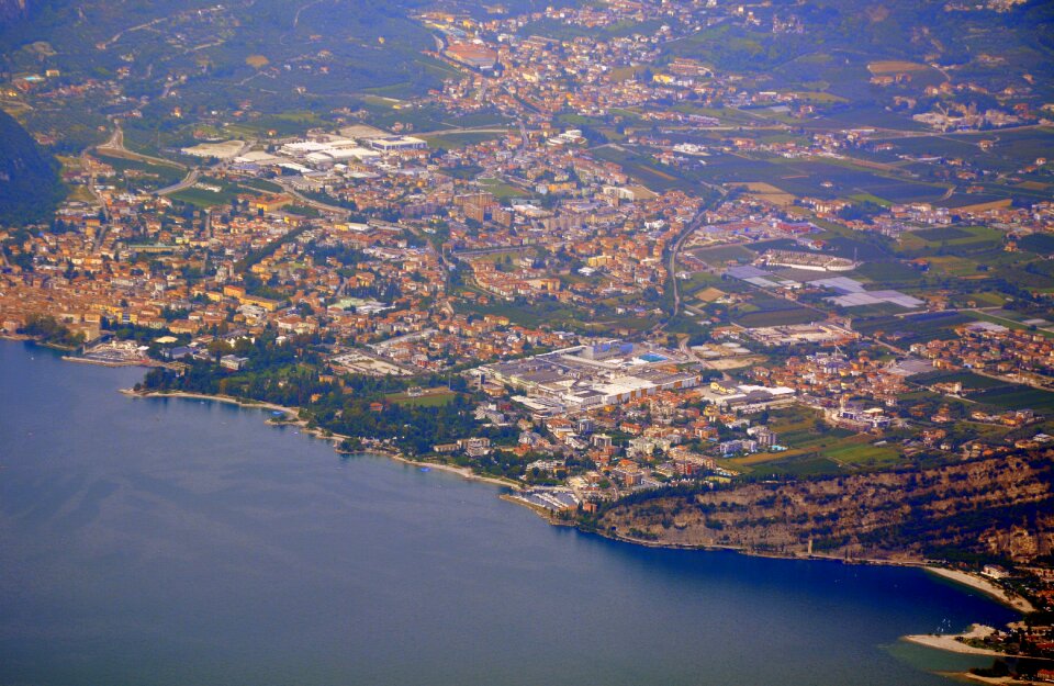 Riva del garda country houses