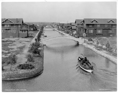 Aldebaran Canal, Venice, Cal. LCCN2004672395