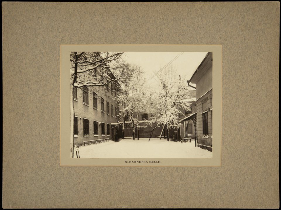 Aleksanterinkatu 8, sisäpiha talvella - G16219 - hkm.HKMS000005-km0000m9b6