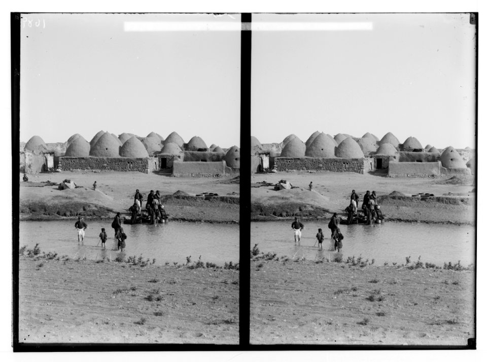 Aleppo (Haleb) and environs. Moselmieh, bee-hive village on Baghdad Railway LOC matpc.02171