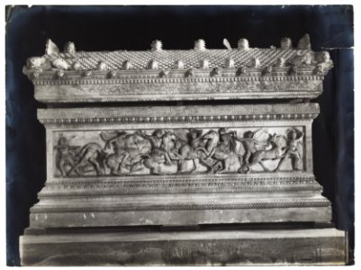Alexander's Tomb, Const'ple, Constantinople Museum LCCN2004672857