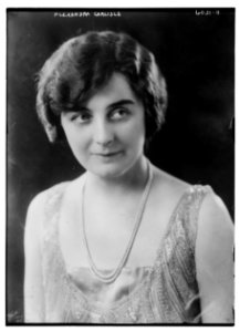 Alexandra Carlisle LCCN2014716278