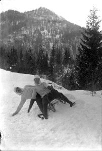 Alfonz in Karel Mencinger - sankača na tekmi v Bohinju 1913