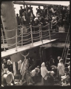 Alfred Stieglitz - The Steerage - Google Art Project