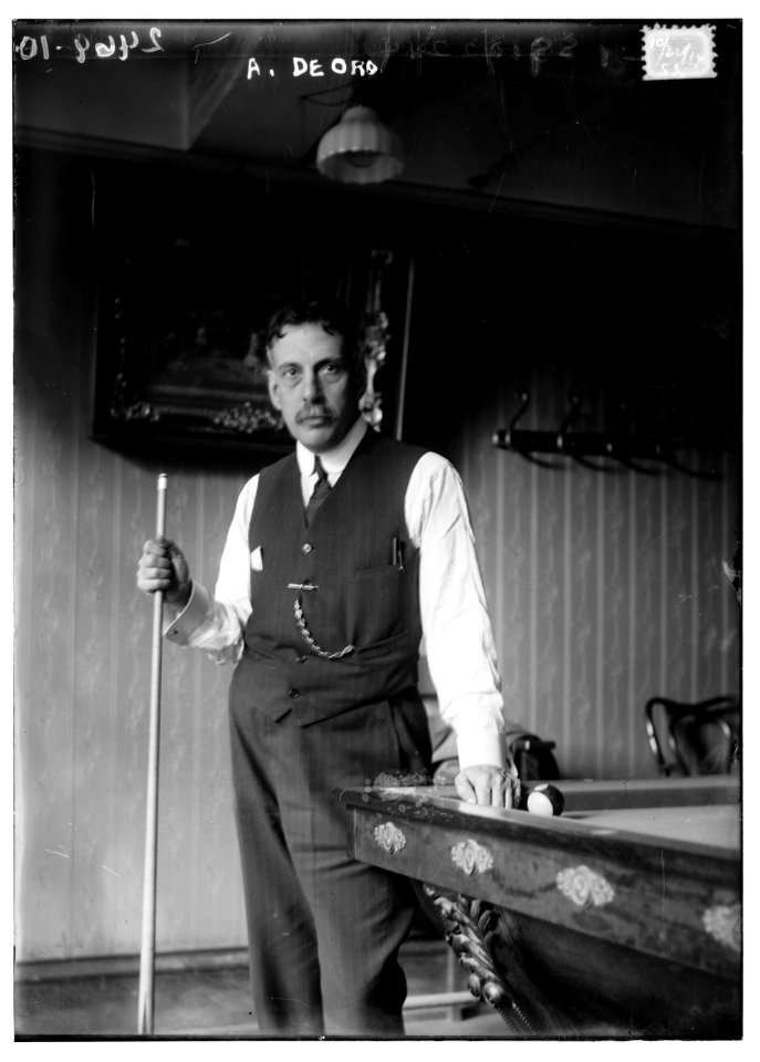 Alfredo De Oro, Cuban billiards player LCCN2014691145