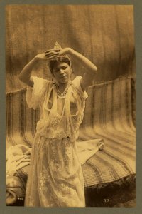 Algeria. Tlemcen. Young Moorish woman - ND. LCCN2004666956