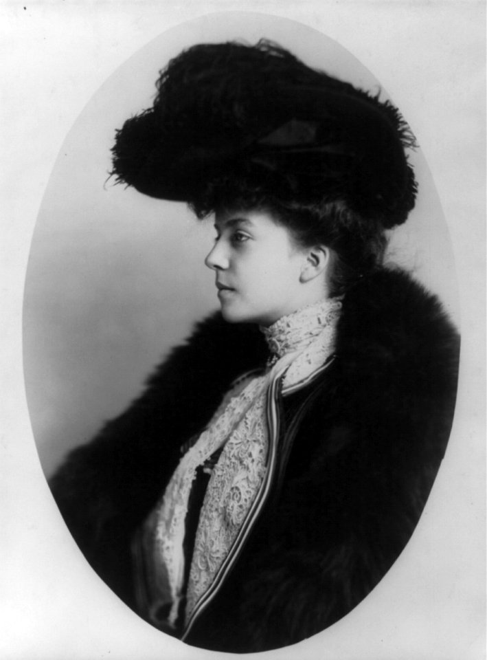 Alice (Roosevelt) Longworth, 1884-1980 LCCN2001704092