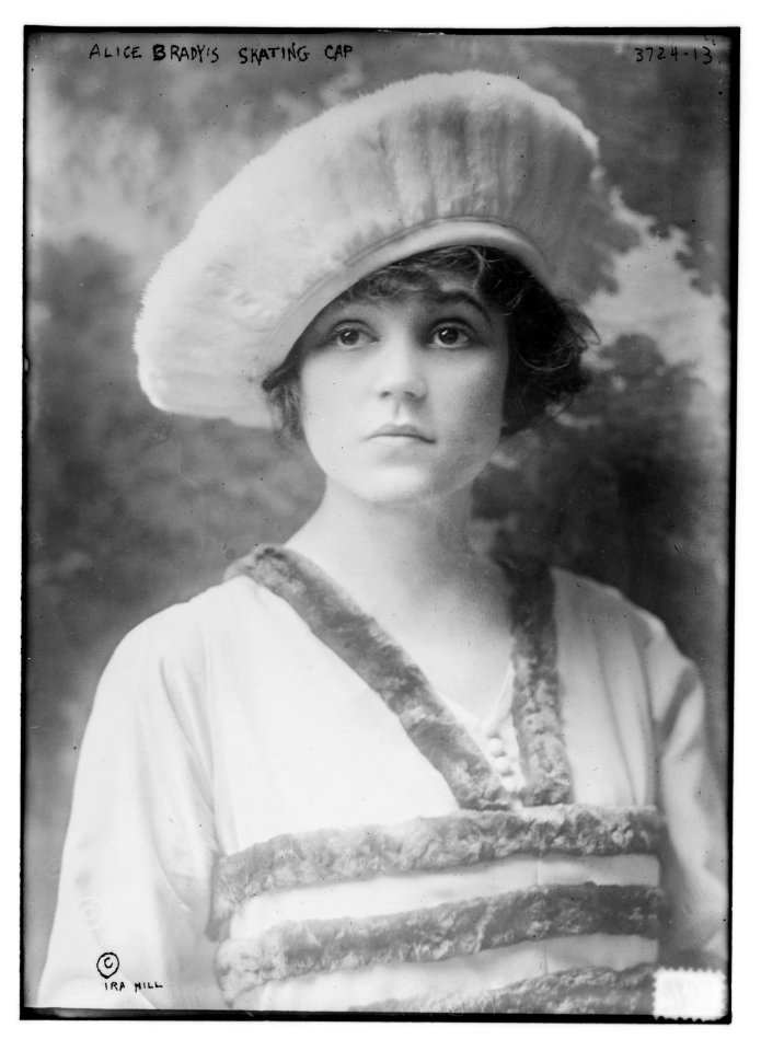 Alice Brady's Skating Cap LCCN2014700756