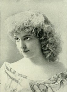 Alice Evans, stage actress