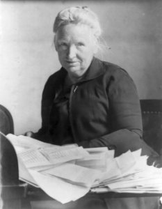 Alice Robertson LCCN2002697188 (cropped)