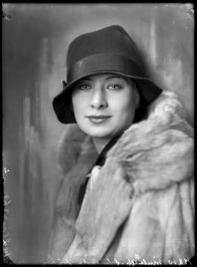 Alice Schwarz (1908-1996)