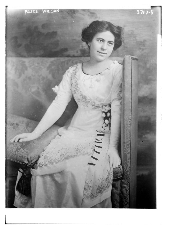 Alice Wilson LCCN2014700701