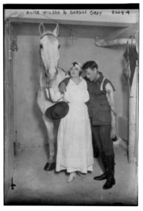Alice Wilson & Gordon Gray LCCN2014704686