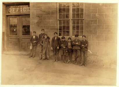 All are working in Natick (R. I.) Mills. April 17, 1909. LOC nclc.01678