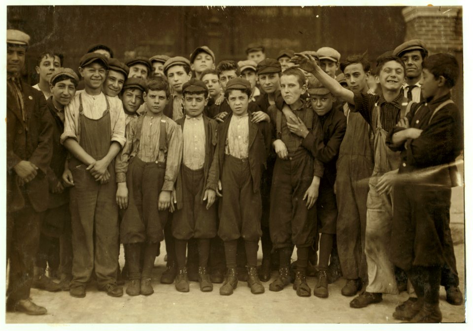 All in photos worked (even smallest girl and boys) and they went to work at (noon) 12-45. Some of the following boys and girls mey be 14, many are not. John Gopen, 189 Elm St. Joseph Stonge, LOC nclc.02328