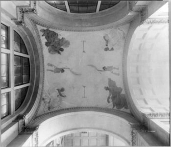 Allegorical mural paintings on dome of Manufacturer's Building, Chicago World's Fair, 1893- 4 unidentified figures (by Reid) LCCN2003678075