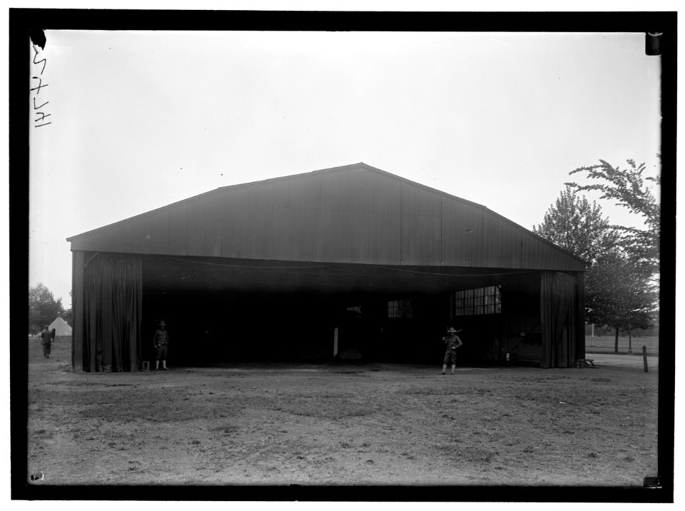 ALLIED AIRCRAFT DEMONSTRATION AT POLO GROUNDS. HANGARS; PLANES, AVRO AND CURTIS BEING CONDITIONED LCCN2016869213