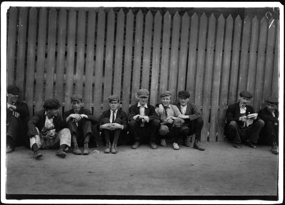 All work in the Butler Mills. New Bedford, Mass. - NARA - 523442
