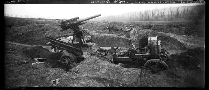 Allemant. Auto canon boche. Capitaine Courtois - Fonds Berthelé - 49Fi1261
