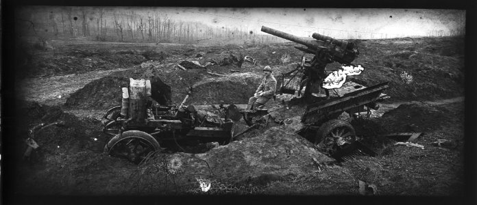 Allemant. Cote 103.2. auto canon boche démolie par un obus. 11-2-18. - Fonds Berthelé - 49Fi1605