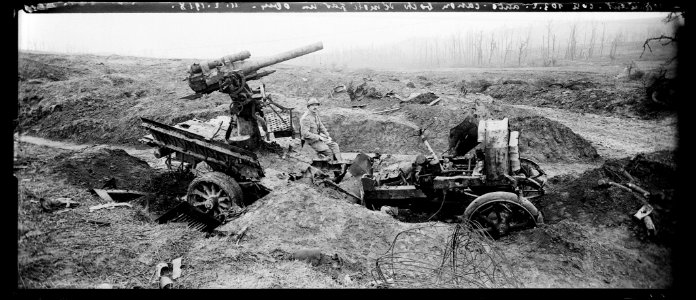 Allemant. Cote 103.2. auto canon boche démolie par un obus. 11-2-18. - Fonds Berthelé - 49Fi1273