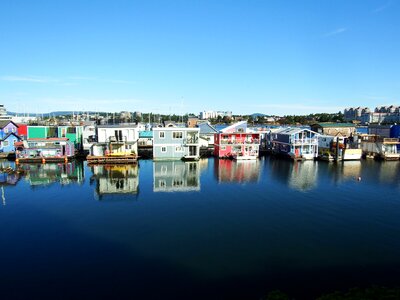 Houseboats port victoria island photo