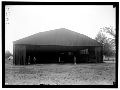 ALLIED AIRCRAFT DEMONSTRATION AT POLO GROUNDS. HANGARS; PLANES, AVRO AND CURTIS BEING CONDITIONED LCCN2016869212