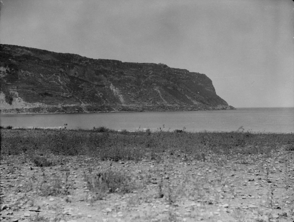 Along the coast to Tripoli. Ras Esh Shekka. General view of the promontory LOC matpc.15432