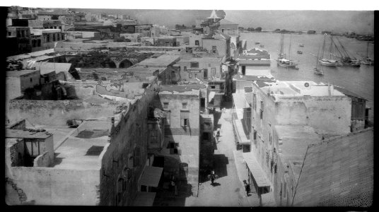 Along the sea coast. General view of Sidon LOC matpc.15111