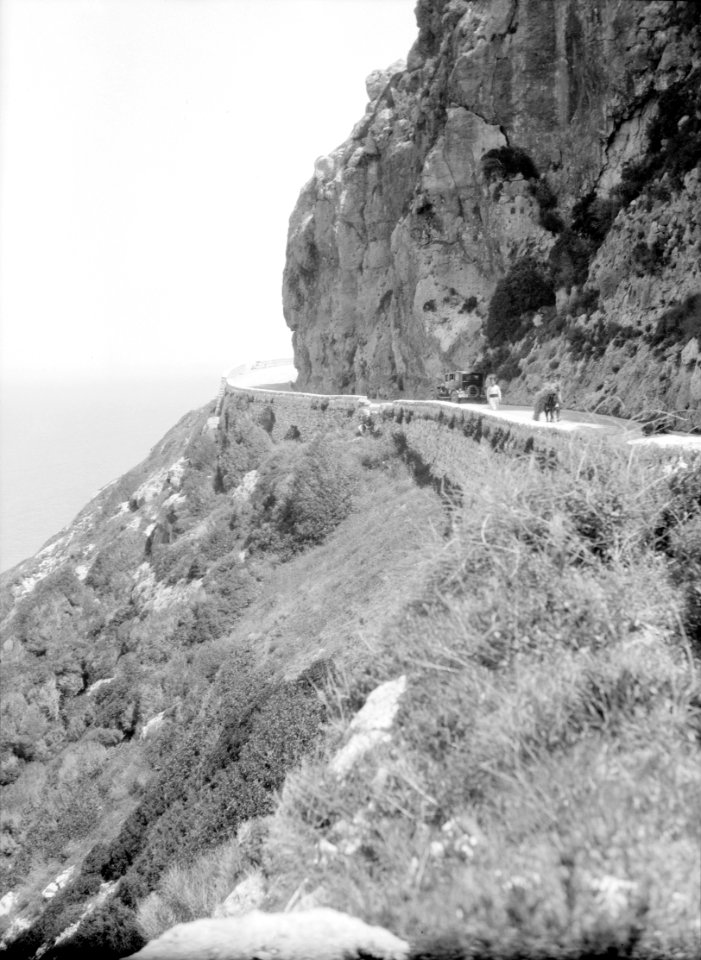 Along the coast to Tripoli. Ras Esh Shekka. Vertical cliffs of the promontory LOC matpc.15431