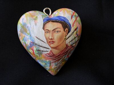 Ceramic kalho heart