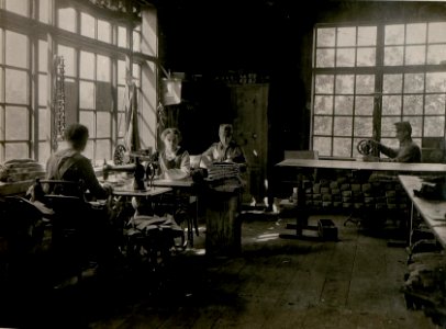 Alpine Werkstätte Klagenfurt, Stepperei. (3-9.1917.) (BildID 15802708)