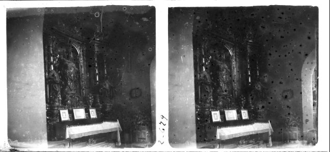 Altar del Roser a l ' interior d ' una església de Valls