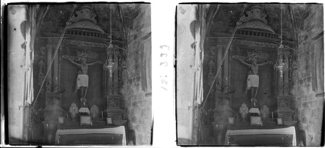 Altar del Sant Crist a una església de Verdú