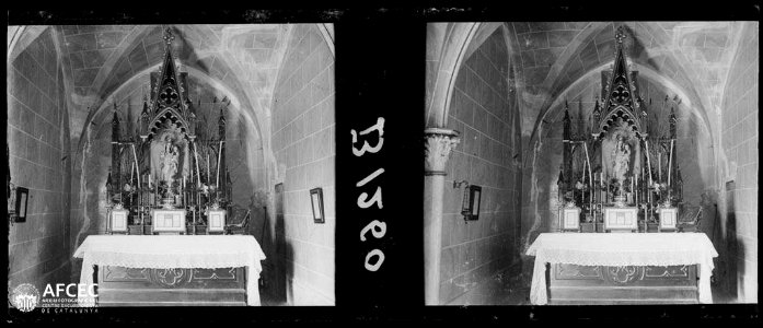 Altar interior d'una església de Puigcerdà