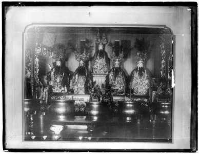 Altar of Wise Men in the Joss House of Prayer, San Francisco, ca.1900 (CHS-1184)