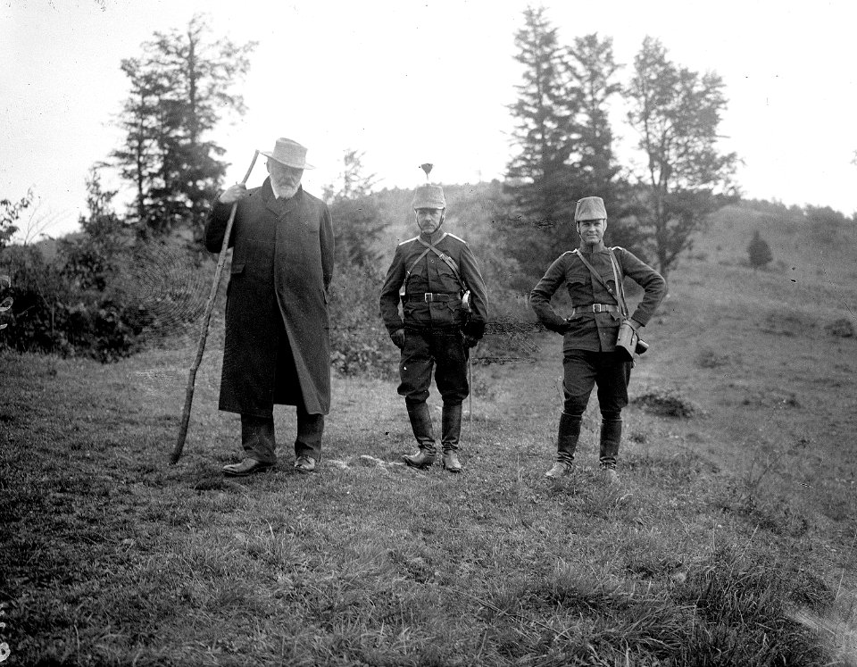 Alter Mann mit Soldaten - CH-BAR - 3236574