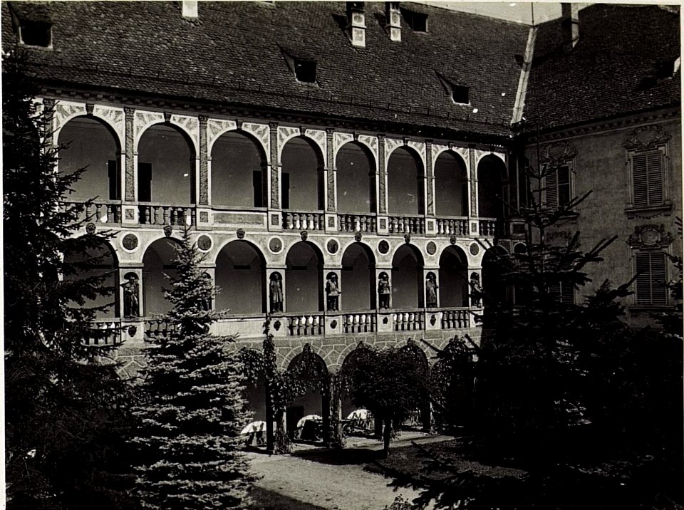 Alter Hof im Fürstbischöflichen Palais. (BildID 15576061)