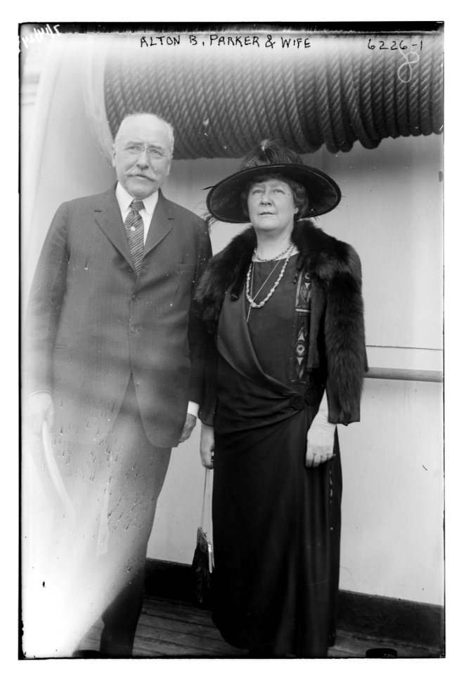 Alton B. Parker & wife LCCN2014717471