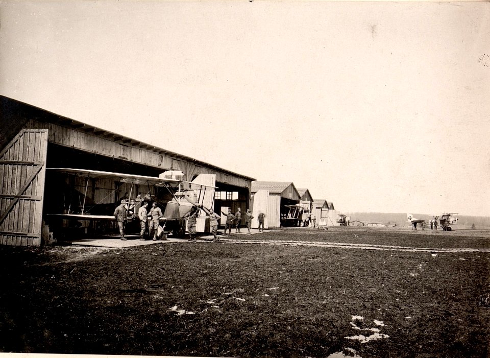 Am Flugplatz, Flieger Komp. 9. Kragla (BildID 15530032)