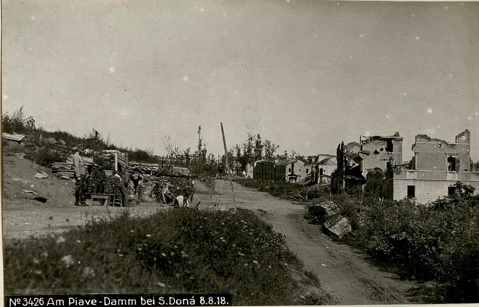 Am Piave-Damm bei S.Doná 8.8.18. (BildID 15622086)