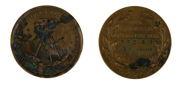 Amateur Fotografen Vereeniging Amsterdam, prijspenning op naam van P.M.G.M. van Haaren, objectnr 1635