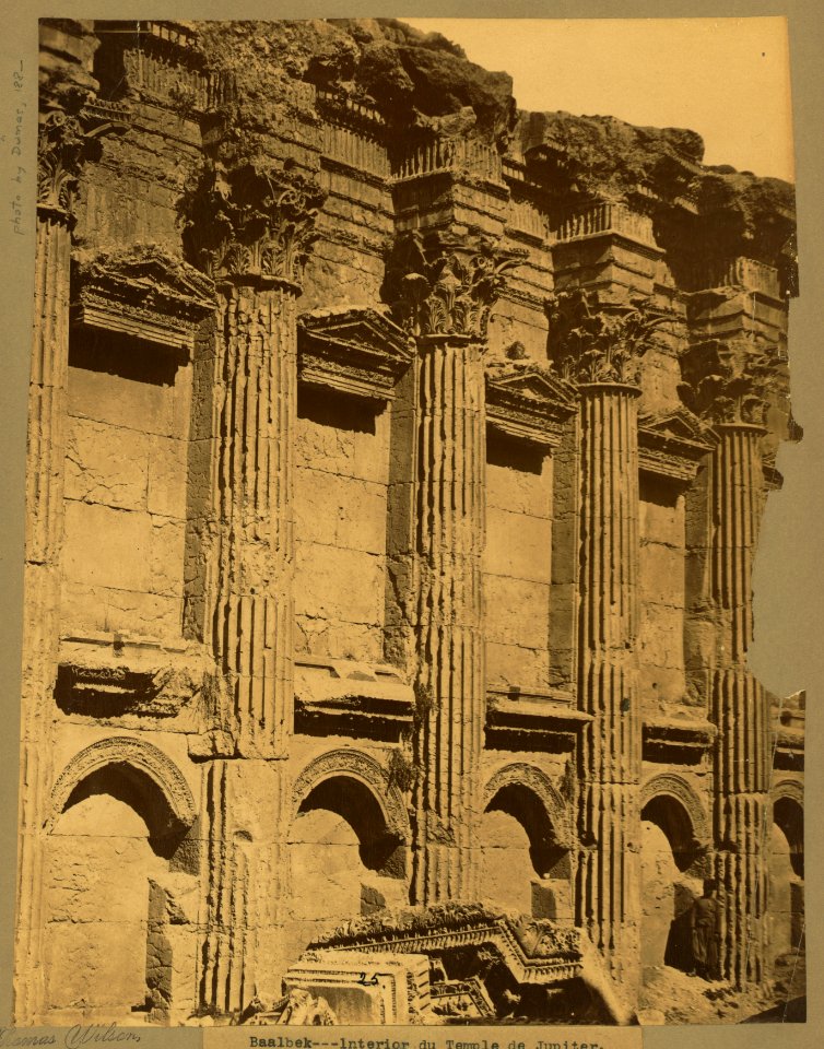 Baalbek--Interior du Temple de Jupiter LCCN2004670423