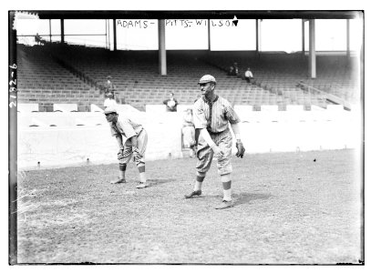 Babe Adams & Owen Wilson, Pittsburgh NL (baseball) LCCN2014693767