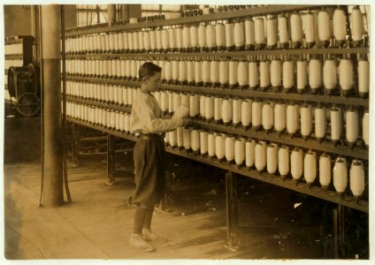 Back boy - Mule room - 14 years. Berkshire Cotton Mills. LOC cph.3c01567