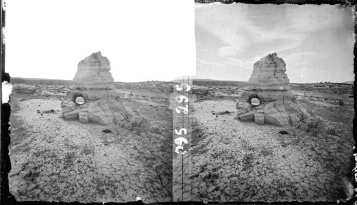 Bad Lands, near old Fort Casper. Natrona County, Wyoming - NARA - 517394