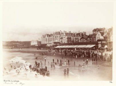 Bad på stranden i Biarritz, Frankrike, 1800-tal - Hallwylska museet - 107475